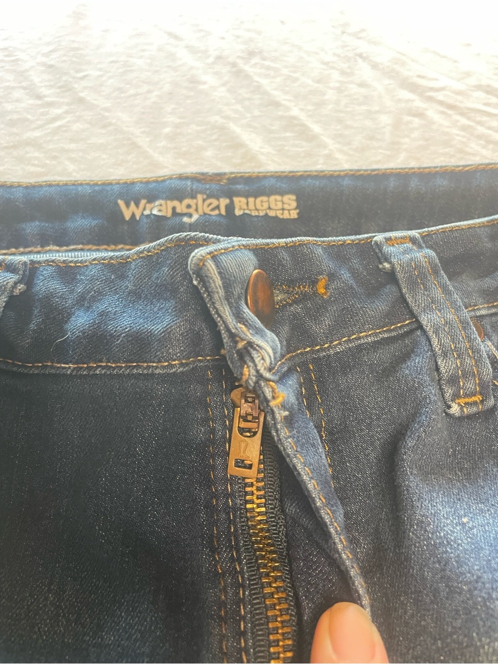 Wrangler 10/30 Women’s Dark Blue Boot-Cut Jeans - Picture 2 of 10